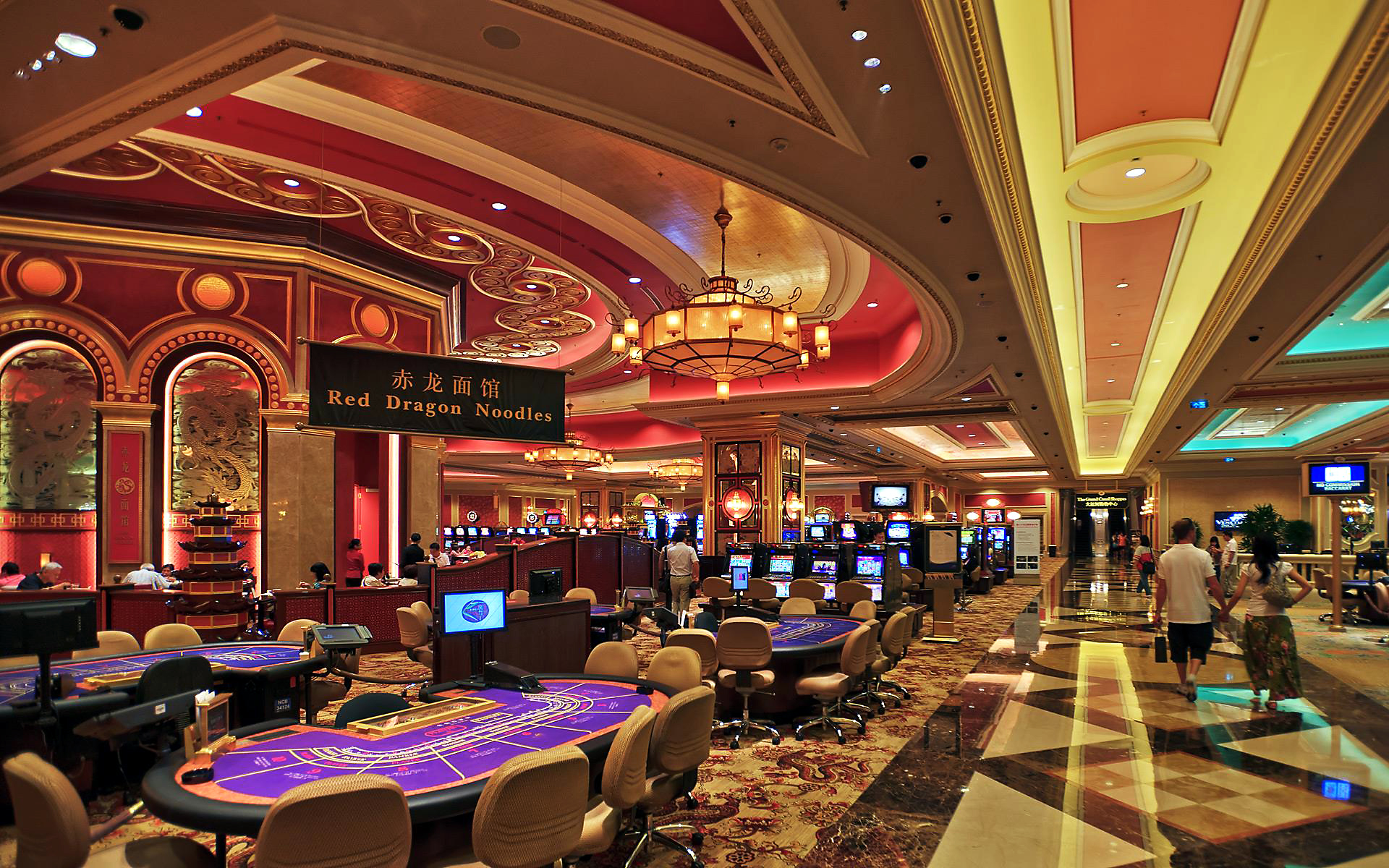 Slot Makinelerinde Uzmanlaşma: Stratejik Yaklaşımlar